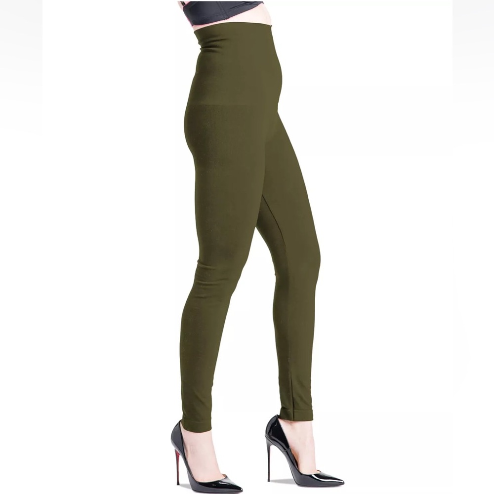 Preggo Leggings High Rise
Snapback Postpartum Leggings